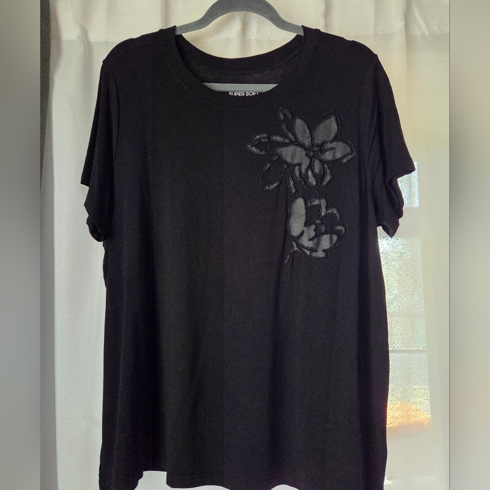 Torrid Super Soft T Shirt 🔥SALE🔥
